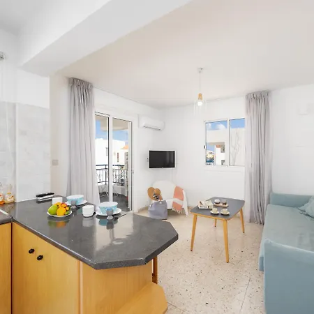 Apartamento Pool Side View Lachi